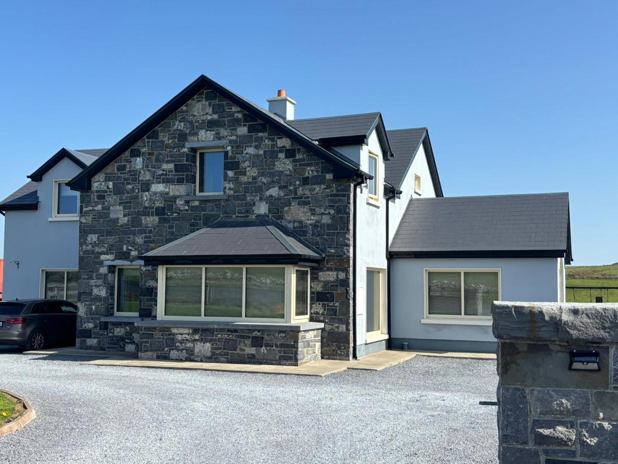 Doolin Village Accomodation Exterior photo